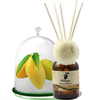 Тайский ароматический диффузор с палочками Манго Phutawan Mango Reed Diffuser 50 ml. Thailand